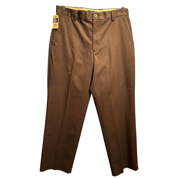 NWT Dockers D3 Classic Fit Chocolate Brown Flat Front Pants Size 34x30 Office - Picture 1 of 8